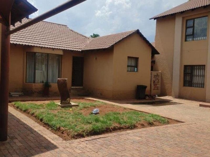 3 Bedroom House For Sale in Vanderbijlpark SE 6 - Photo 5