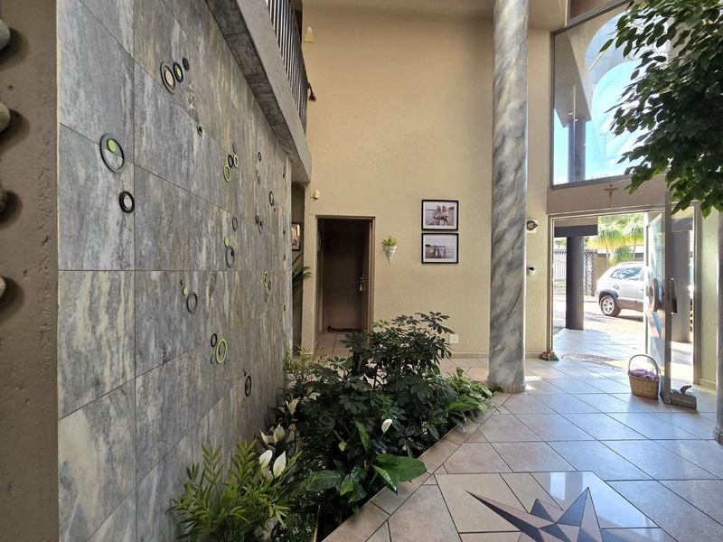 5 Bedroom House For Sale in Meyersdal Alberton - Photo 2