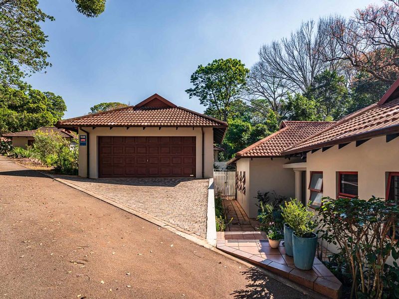 Serene Kloof Living in Longwood Estate - Photo 3