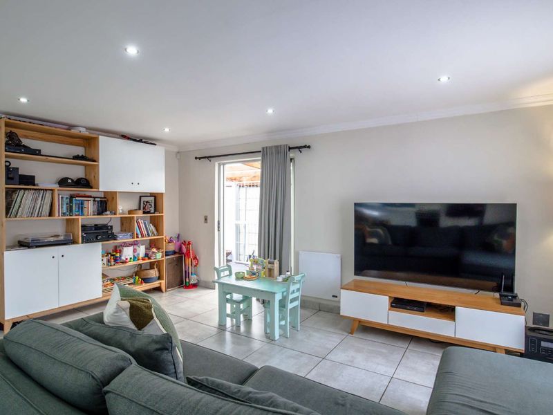 Diamond in the Rough/ Modern 2 Bed Home - Photo 3