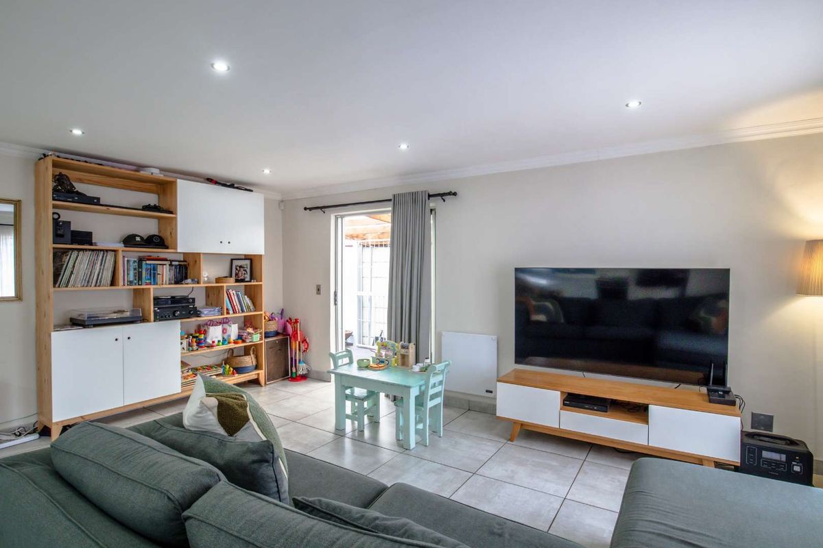 Diamond in the Rough/ Modern 2 Bed Home - Photo 3