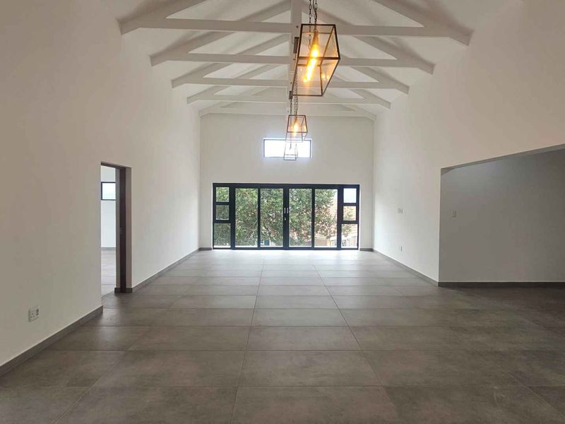 Modern Coastal Masterpiece with Breathtaking Views and Dual Entertainment Areas - Photo 3