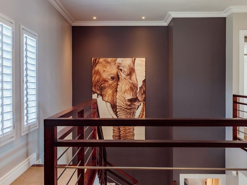 Coastal Architectural Elegance With Endless Ocean Views. - Photo 9