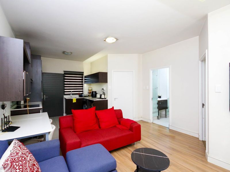 2 bedroom 1 bath Apartment in Rivonia - Photo 3