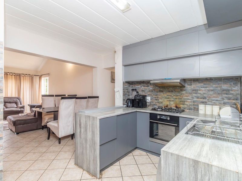 Do you need space and comfort? Look no further... - Photo 10