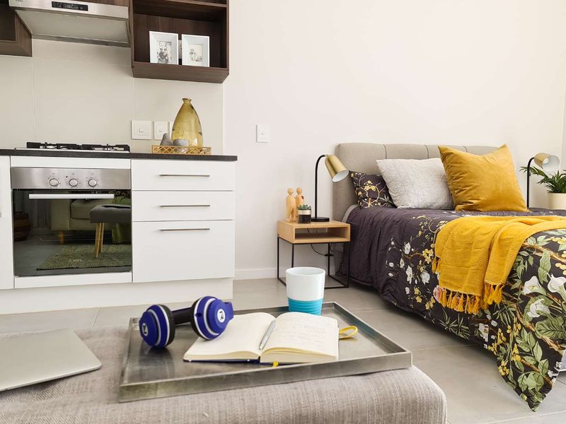 Stunning Stylish Studio Apartment on second floor - Photo 6