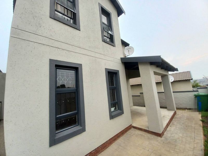 Three bedroom house for sale in Waterberg Field Estate - Photo 4
