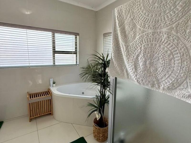 Kleine Kuppe- For Sale- N$5 900 000 - Photo 9