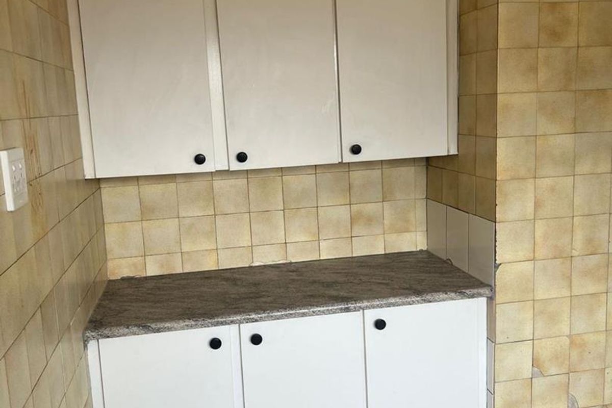 Apartment in Rosettenville - Photo 2