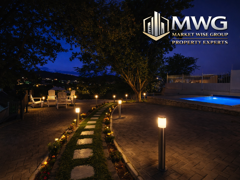 🔥 Eros Hillside Gem With Breathtaking City Views! 🔥 - Photo 10