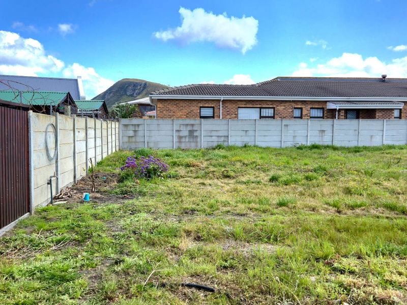 Franskraal Bliss: 700sqm Vacant Land near Main Beach - Photo 4