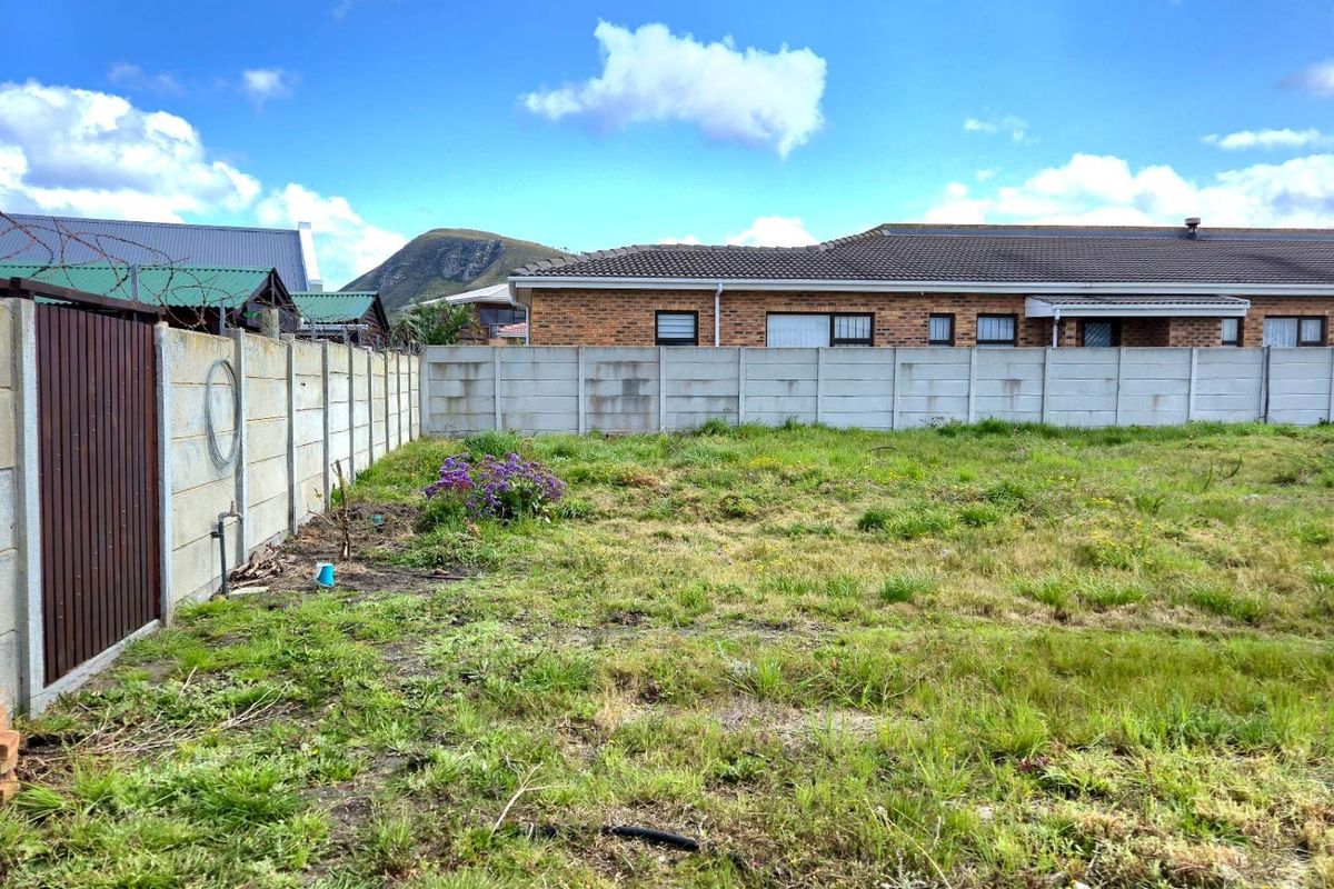 Franskraal Bliss: 700sqm Vacant Land near Main Beach - Photo 4