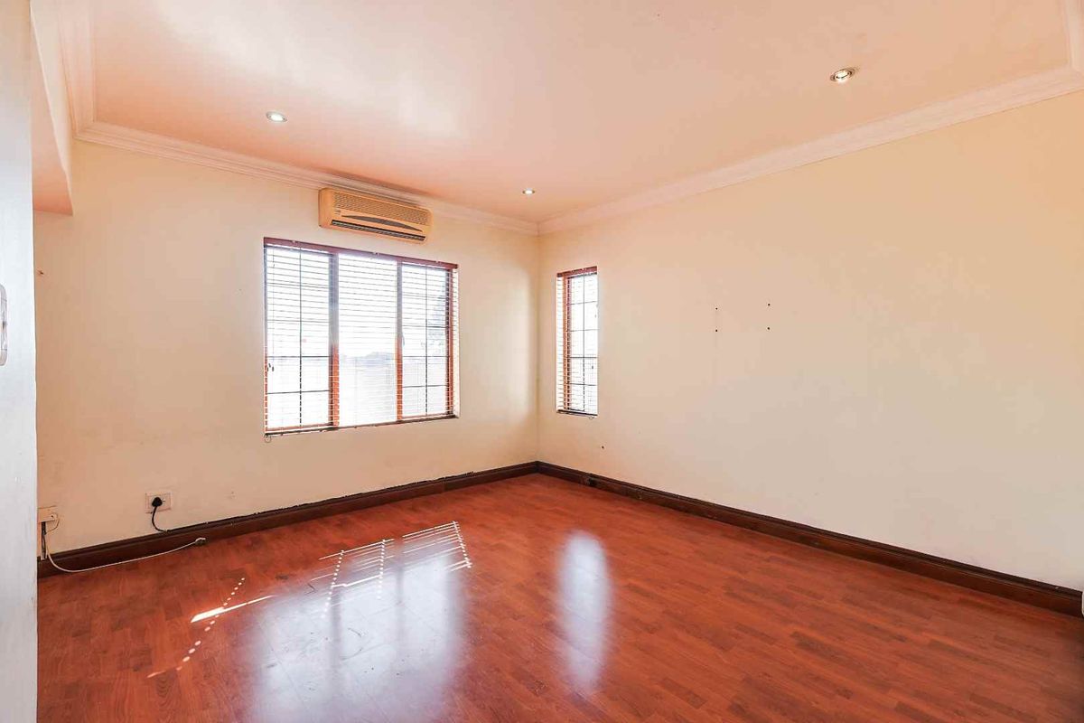 3 Bedroom House in Meadow Glen Estate, Moreleta Park - Photo 4