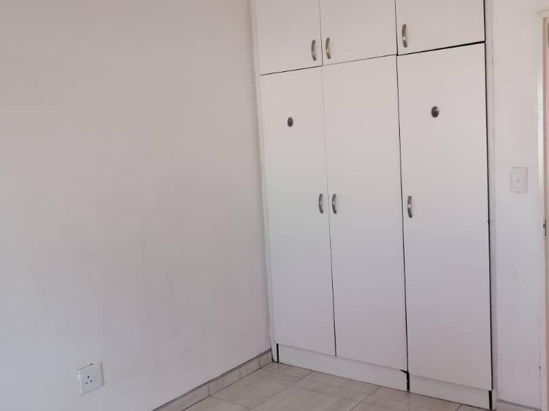 2 Bedroom flat for Sale - Photo 5