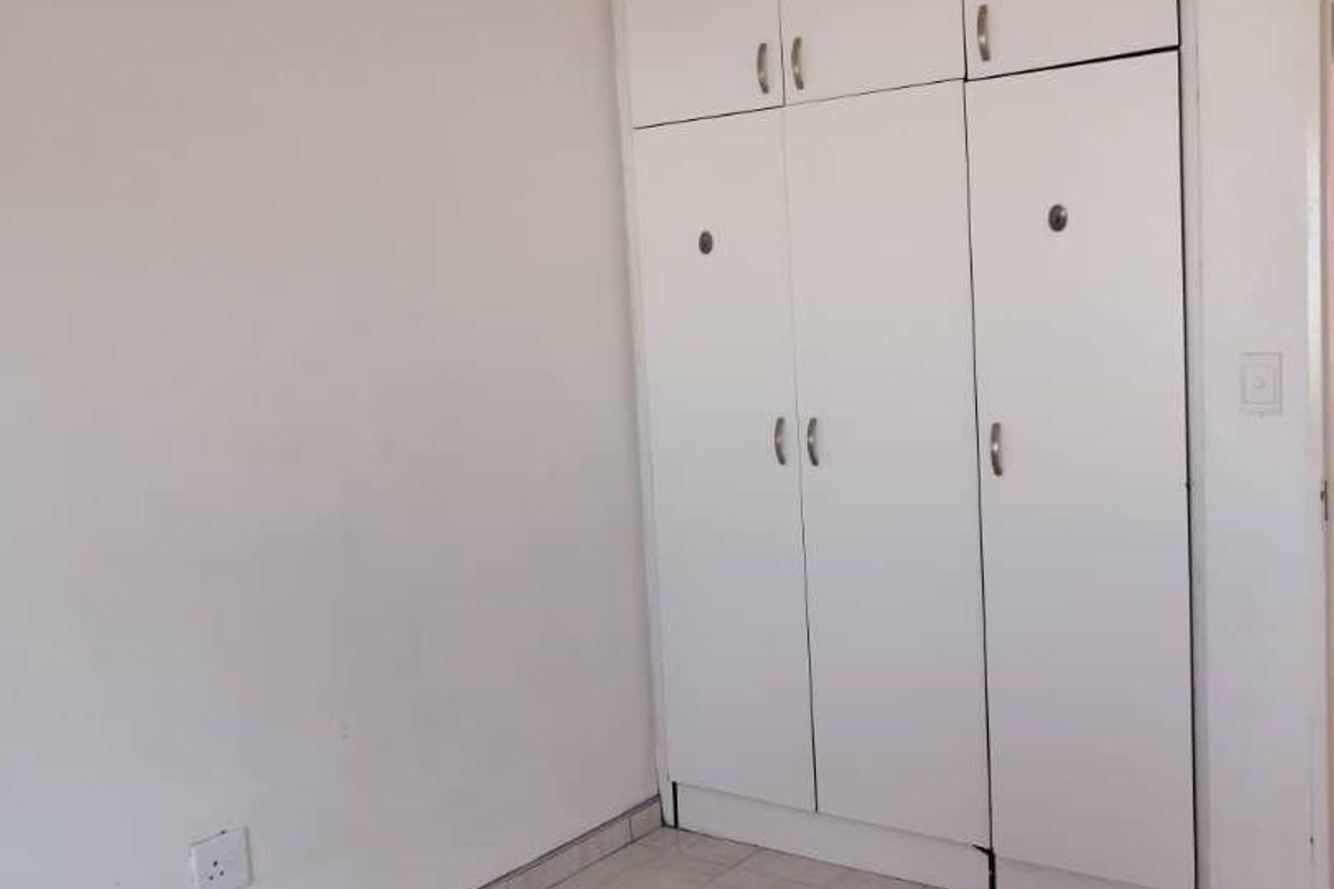 2 Bedroom flat for Sale - Photo 5