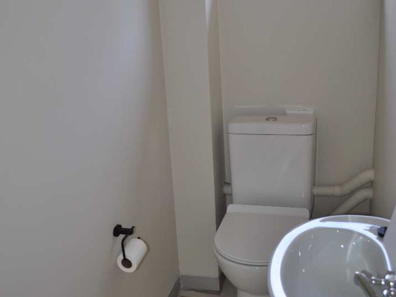 Office For Sale in Lombardy Office Park. - Photo 10
