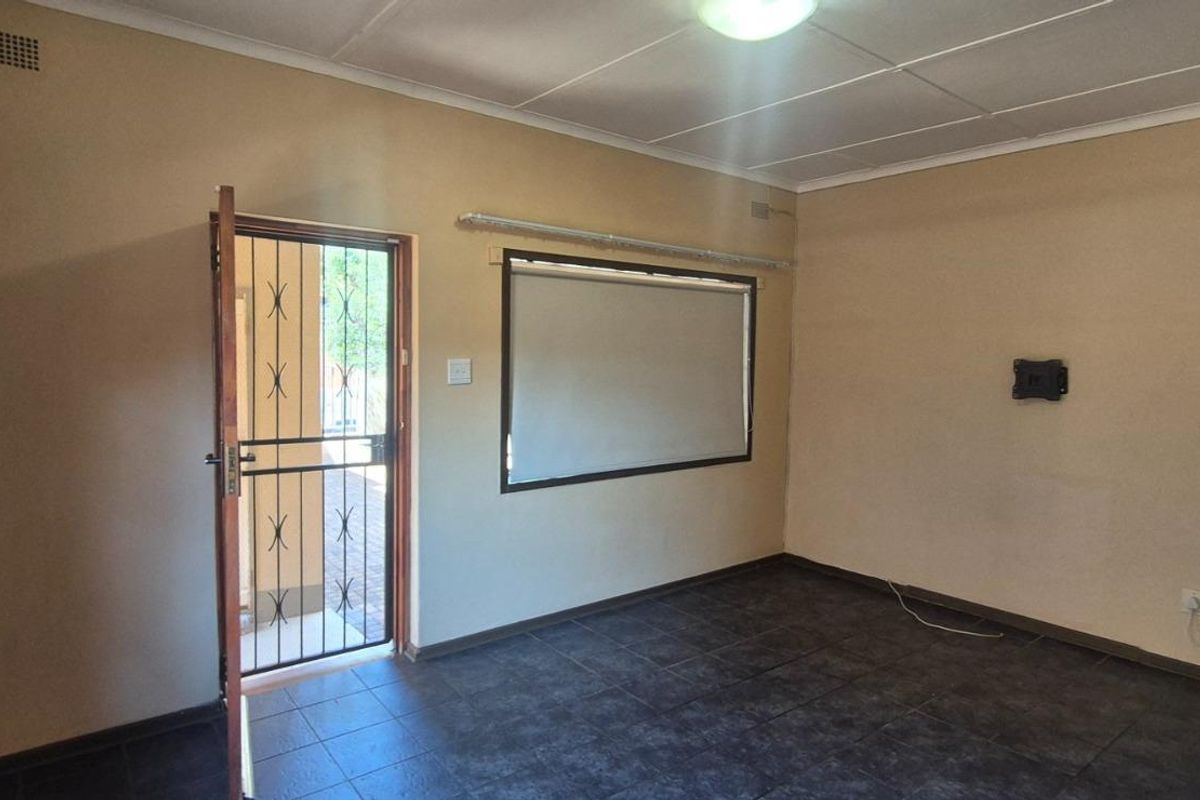 Investment Opportunity ! - Photo 3