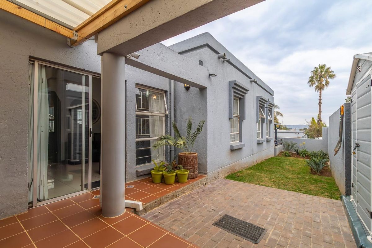 Modern Comfort Meets Tranquil Garden Living in Radiokop - Photo 3