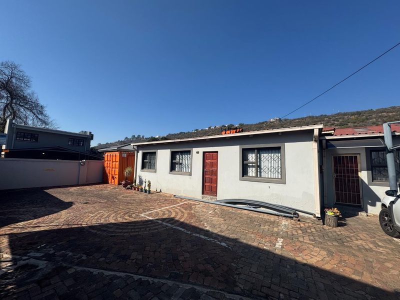 Property For Sale in Riviera, Pretoria - Photo 4