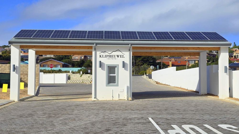 Property #2415790, House For Sale in Fraaiuitsig