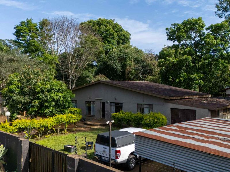 Spacious Three-Bedroom Gem with Ample Parking in Louis Trichardt - Photo 5