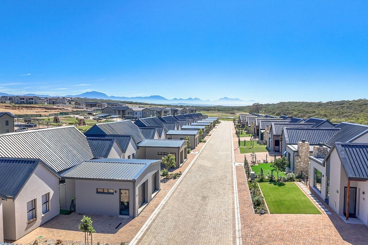 Hartland Retirement Village – Modern Lifestyle with Premier Healthcare Support - Photo 3