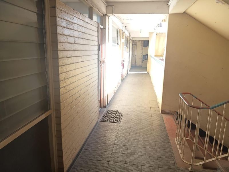 1.5 Bedroom Apartment for Sale - Albert Park, Durban CBD Cash buyers only - Photo 3
