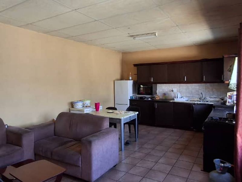 Oshikango Business Plot with dwelling For Sale - Photo 4