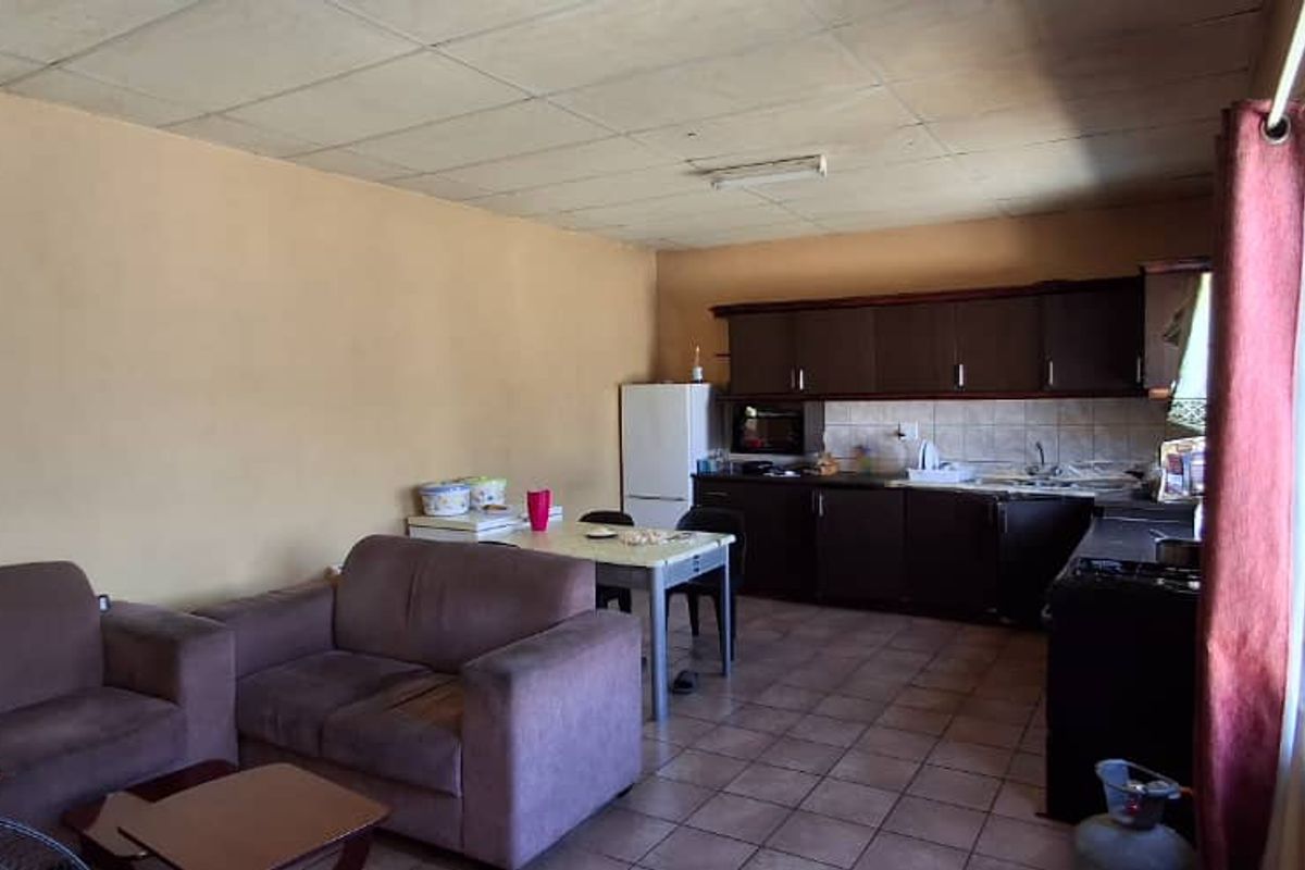 Oshikango Business Plot with dwelling For Sale - Photo 4