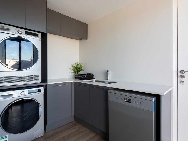 Modern home to rent in The Acres at Val de Vie Estate - Photo 9