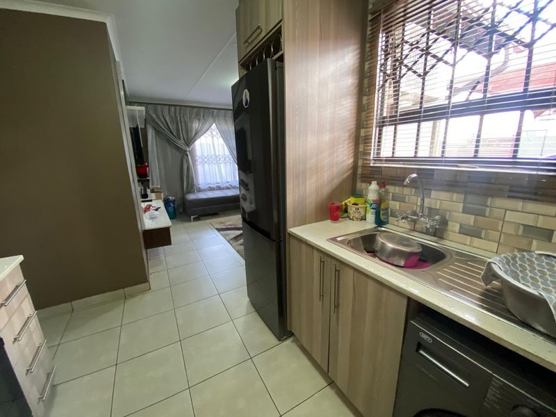 3 Bedroom House for Sale - Photo 6