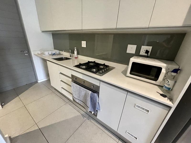 Hendra - Modern Ground Floor Studio Apartment in Ocean Dune Sibaya - Photo 3