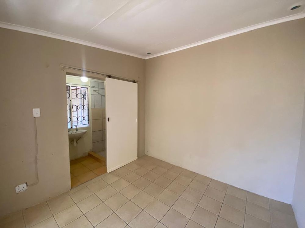 Flat 1