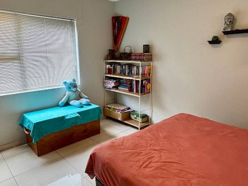 Sole Mandate - Photo 7