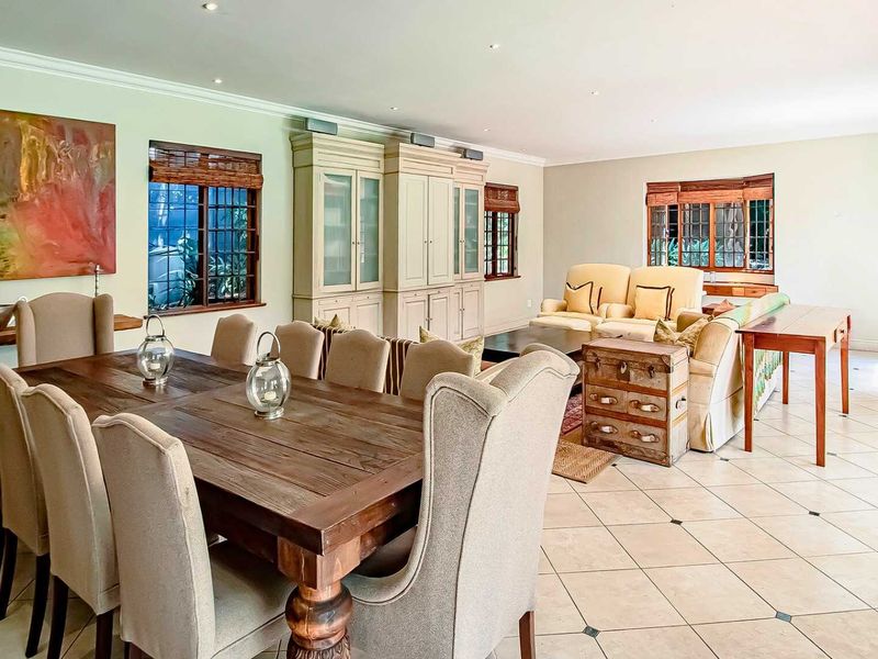 Stately Family Residence in Prime Melrose. - Photo 7