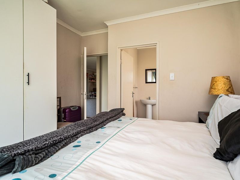 A perfect Blend of Security & Beauty – 3-Bedroom Free-Standing Home - Photo 8