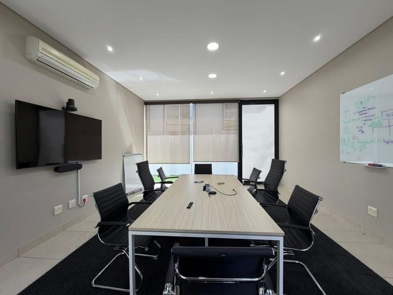 Offices To Let in Klein Windhoek - Photo 7