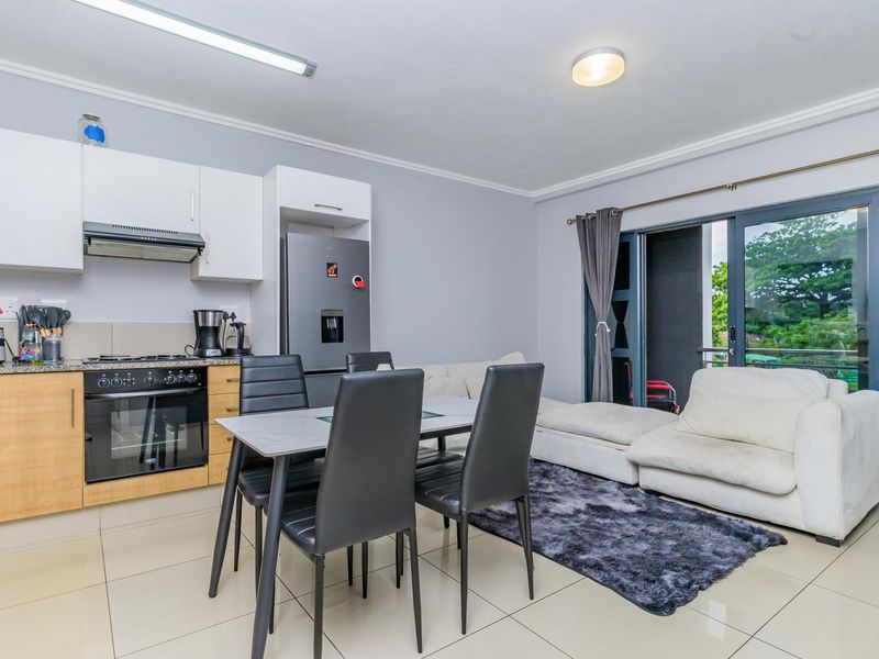 Hendra - Modern 2-Bed, 2-Bath Apartment in The Zen — Prime Umhlanga Ridge Living - Photo 3