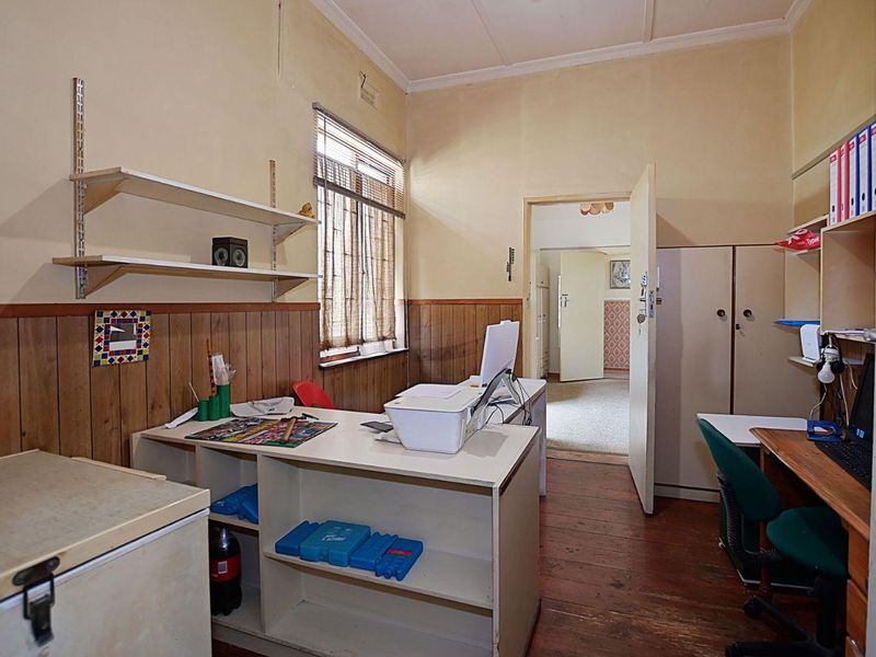 Versatile Property for the Extended Family or Rental Income - Photo 10