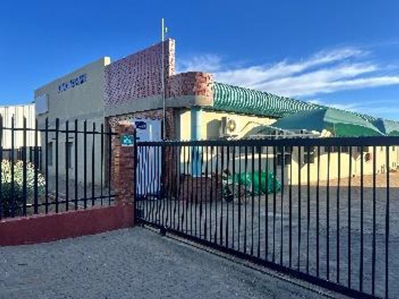 PRIME COMMERCIAL PROPERTY FOR SALE IN PROSPERITA - Photo 3