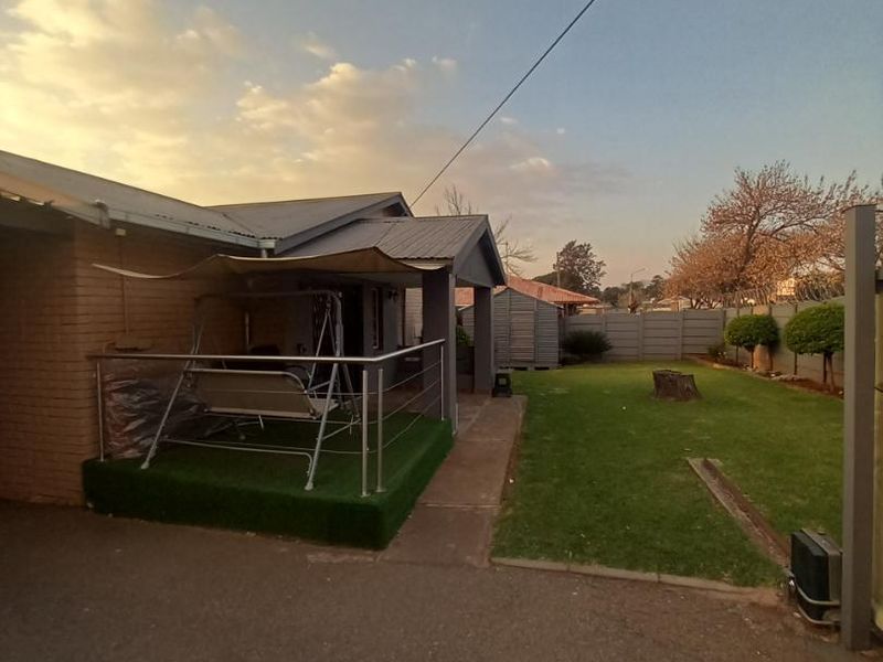3 Bedroom house for Sale in Klopperpark - Photo 1