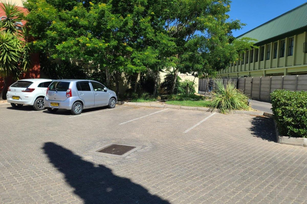 WELL LOCATED OFFICE/WAREHOUSE FOR SALE - Photo 2