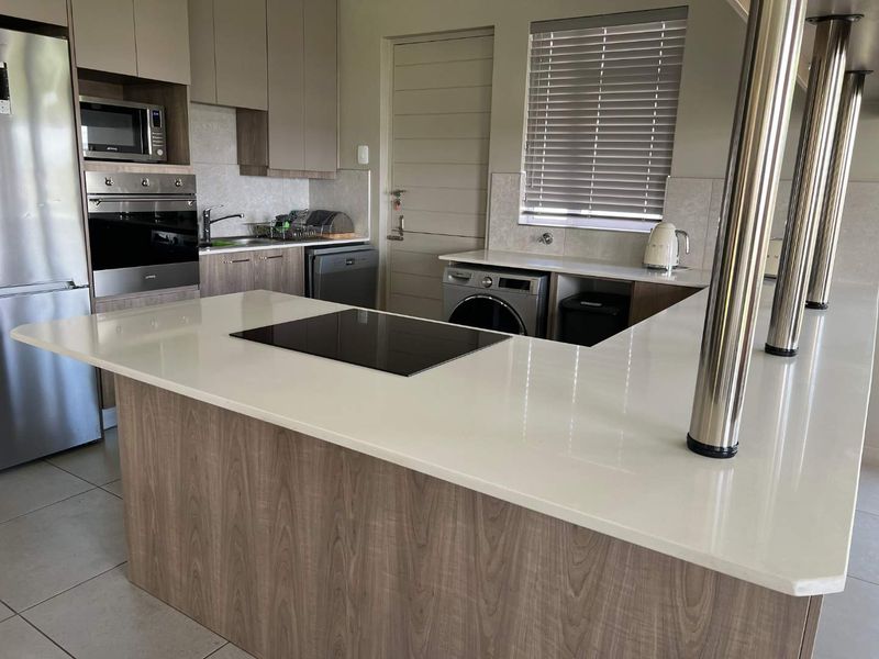 ATTENTION ALL OVER 50! - Photo 8