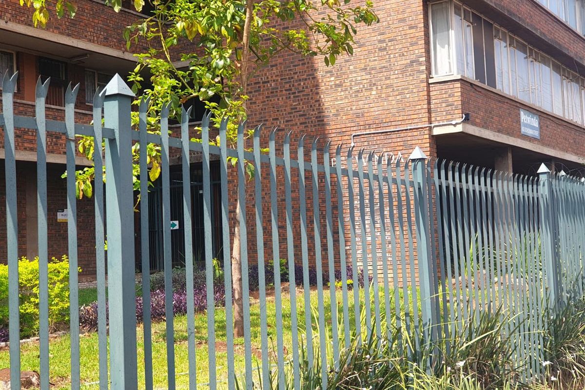 Lovely Apartment in the Avenues - Photo 3