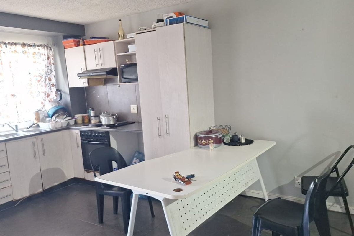 Apartment for sale, Windhoek - Photo 3