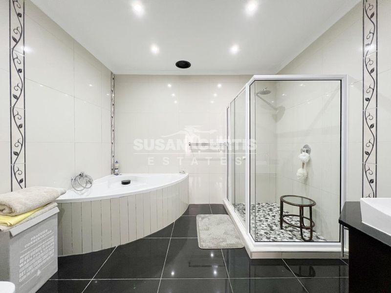 Spacious Freestanding Home with Generous Yard - Photo 9