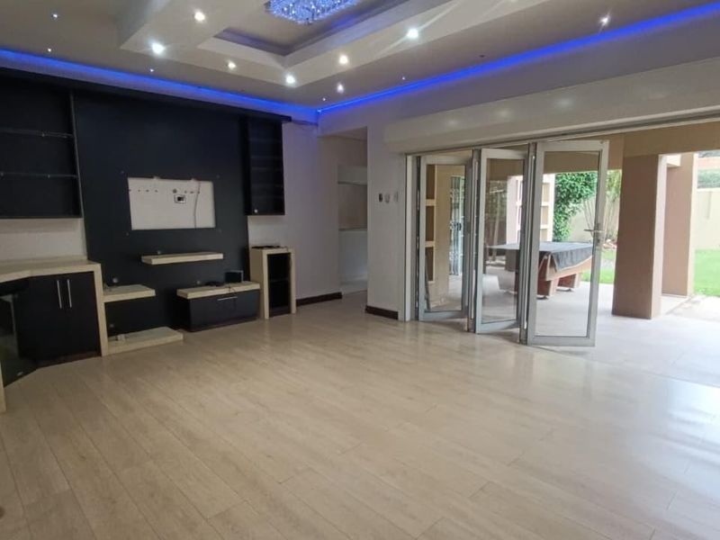 Spacious Double-Story Family Home With Dual Living - Photo 10