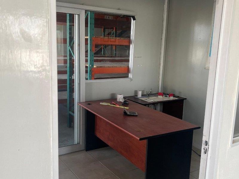 FOR SALE - INDUSTRIAL & OFFICE FACILITIES WITH 7-BEDROOM HOME - Photo 6