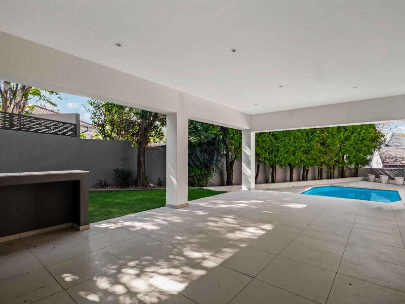 SPACIOUS AND LIGHT - Photo 10
