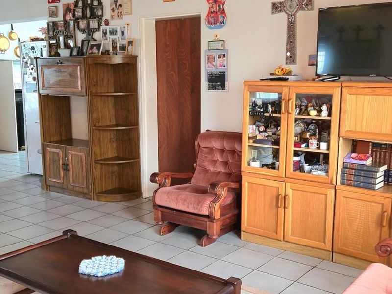 Fabulous in Franskraal - low-maintenance forever home! - Photo 10